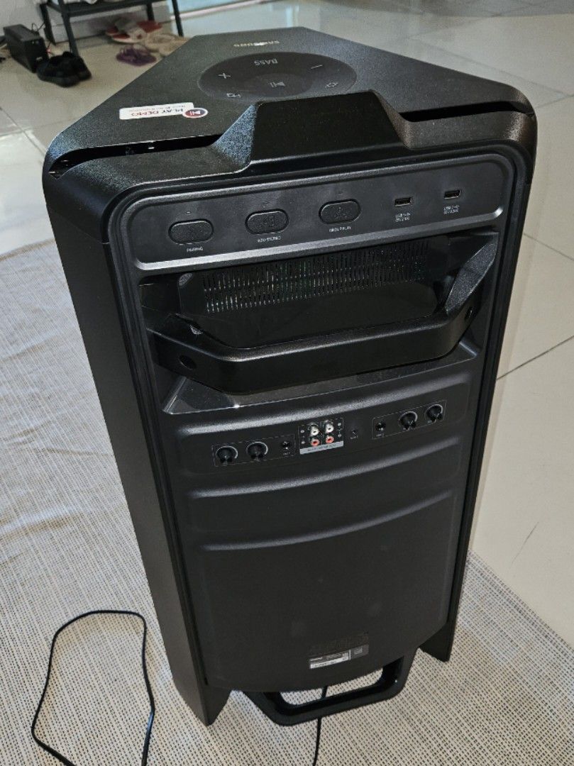 Samsung MX-T70 speaker (Category: Soundbars, Speakers & Amplifiers) located in Las Pinas. Submitted by typericey (Listing ID 1289716482, Image 2). Description: - please read - will not respond to questions about specs, ChatGPT is your friend - like new, used for a few times only - purchased August 2022 - no issues, no damage, no defects - RFS: hindi nagagamit - pick up only - item location: Las Pinas City - autopass sa barat at kwentuhan - this i