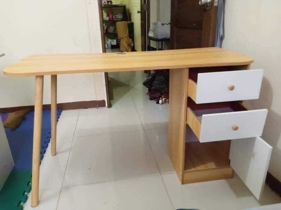 Scandinavian Computer Table with Drawer (Category: Tables & Sets) located in Manila. Submitted by redonlineshop (Listing ID 1289707942, Image 1). Description: Scandinavian Computer Table with Drawer ₱1550 ON HAND BRAND NEW Mode of Payment: Gcash,COD Same day delivery + Delivery Fee.