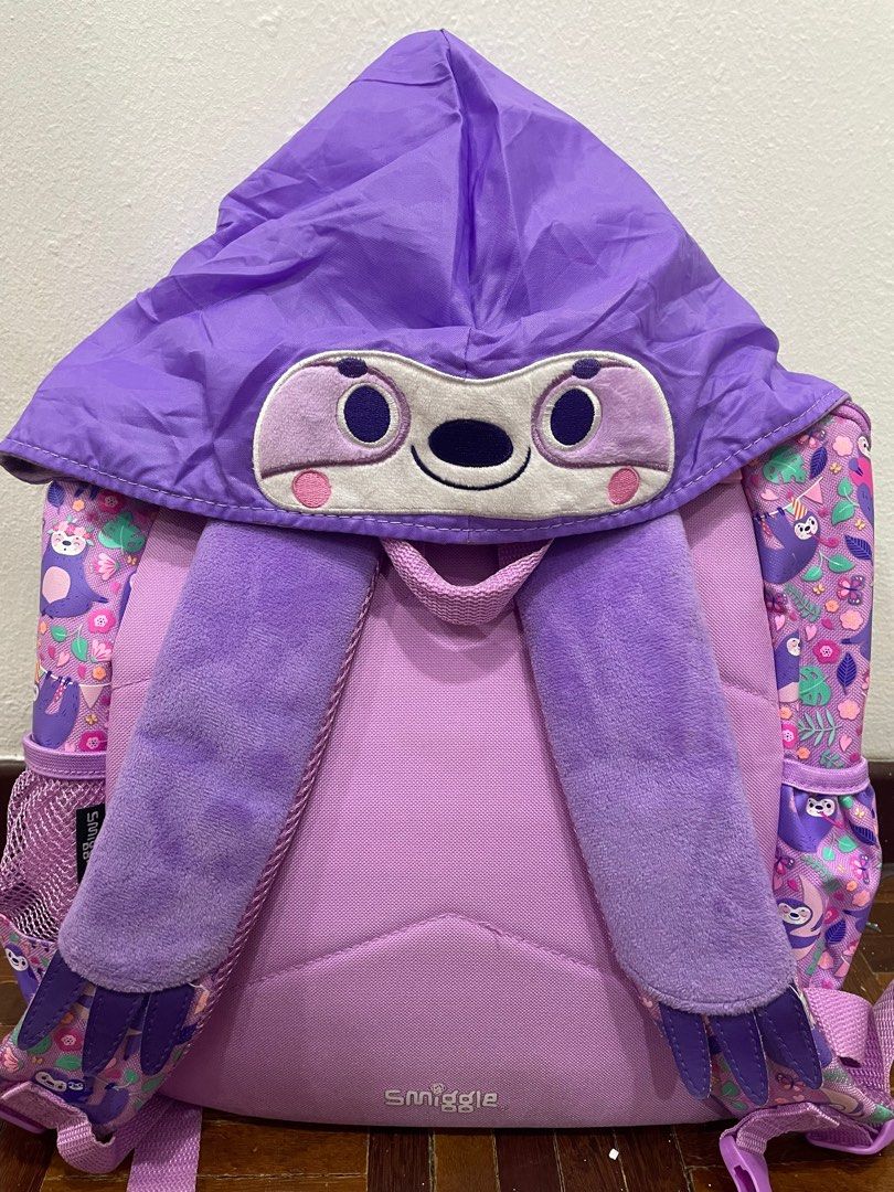 Smiggle sloth bag with hoodie