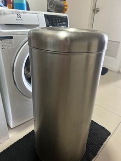 Stainless trash can