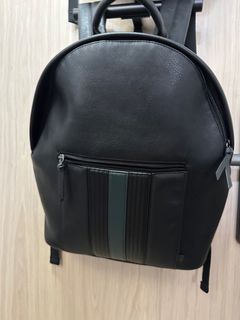 （分類：）位於 。 由 VI990 提交（商品編號 1289758539，圖片 1）。簡介： 。