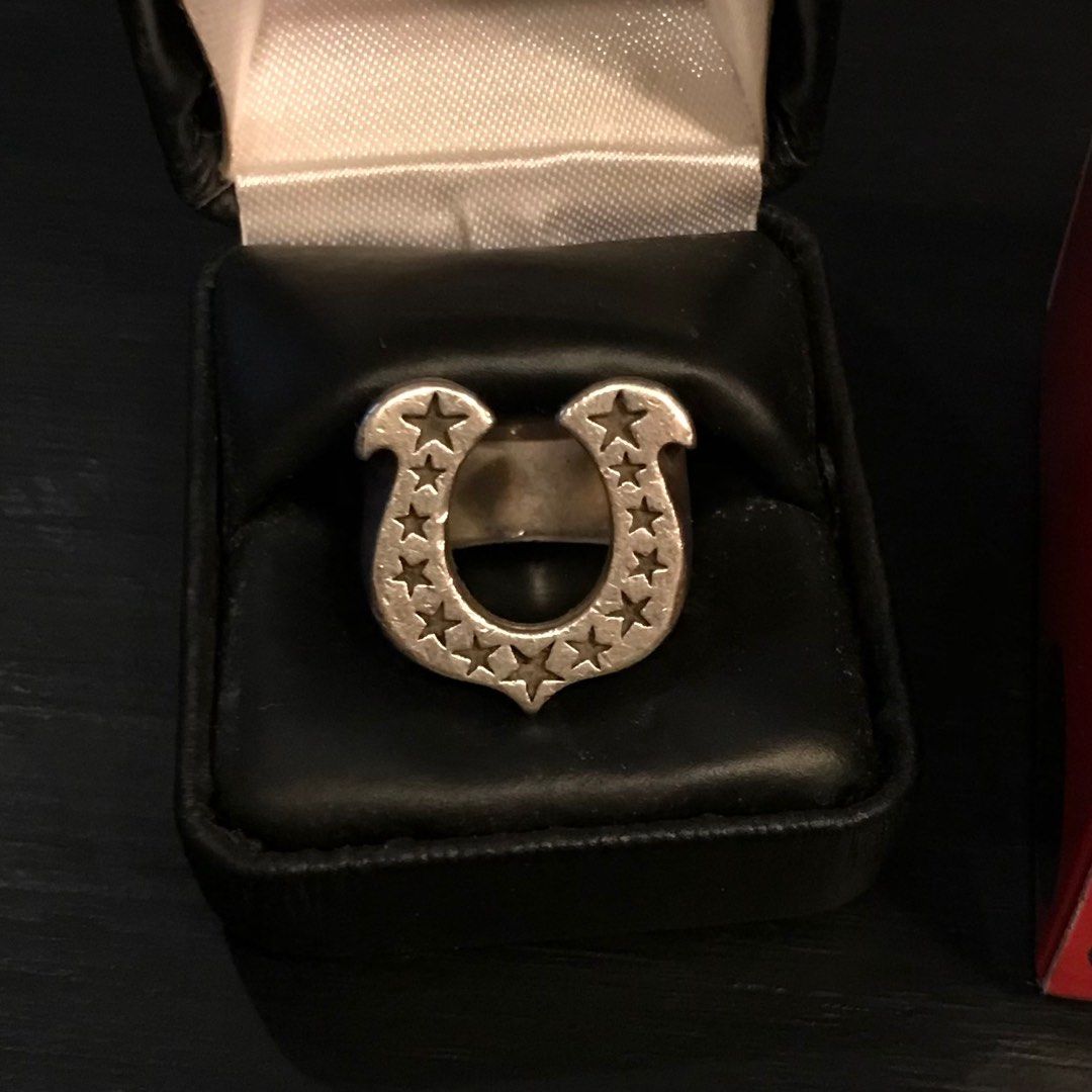 TENDERLOIN HORSESHOE RING