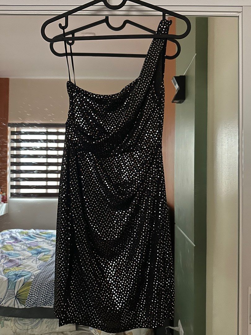 Terranova Shiny black mini dress (one shoulder), Women's Fashion, Dresses &  Sets, Dresses on Carousell