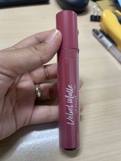(Kategori: ) berada di . Dikirim oleh widaa23 (ID iklan 1289754555, Gambar 1). Deskripsi: .