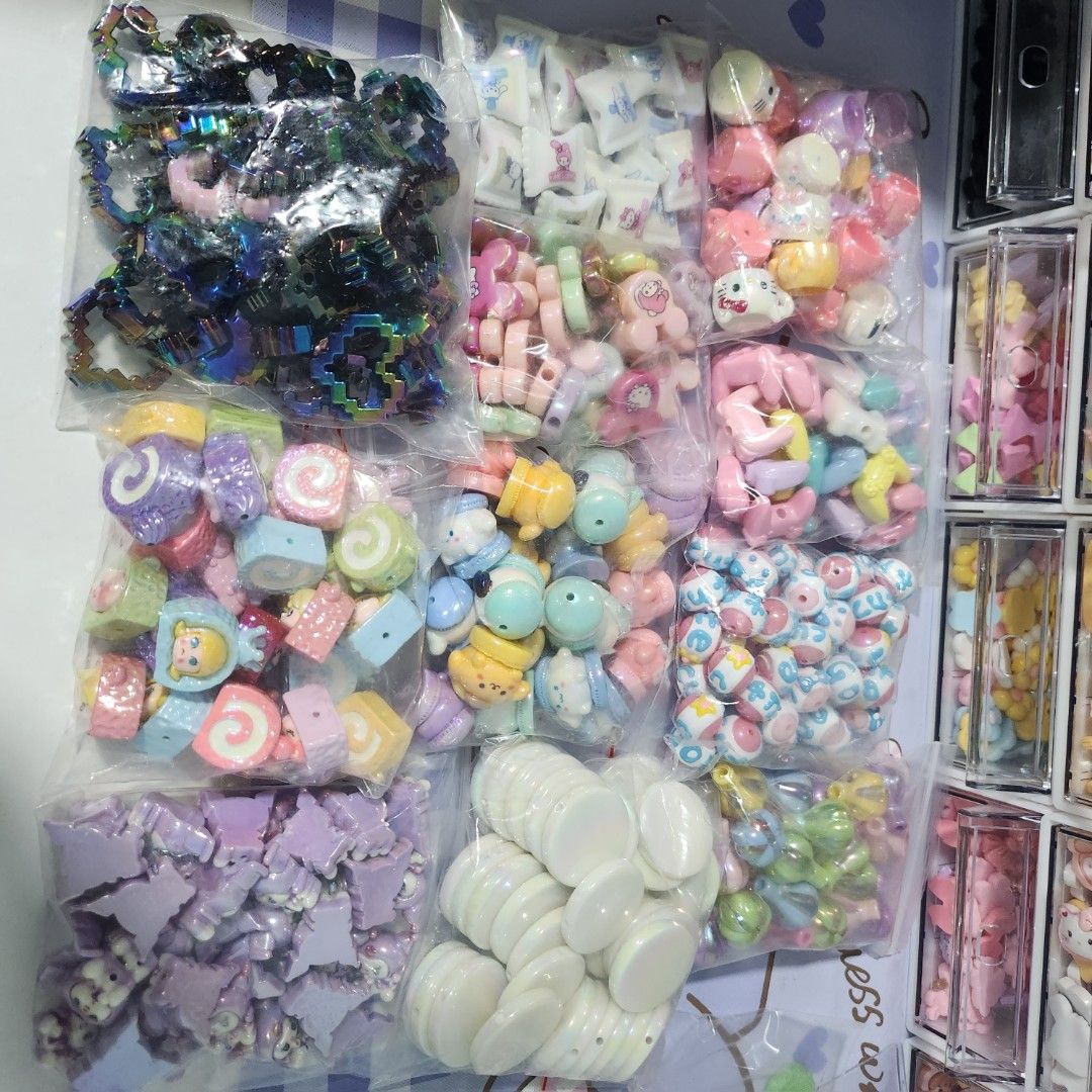 Wholesale beads and charms top