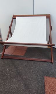 wooden folding lounge chair