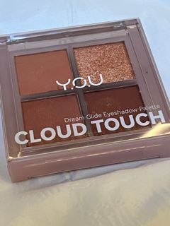YOU cloud touch dream glide eyeshadow palette shade 02