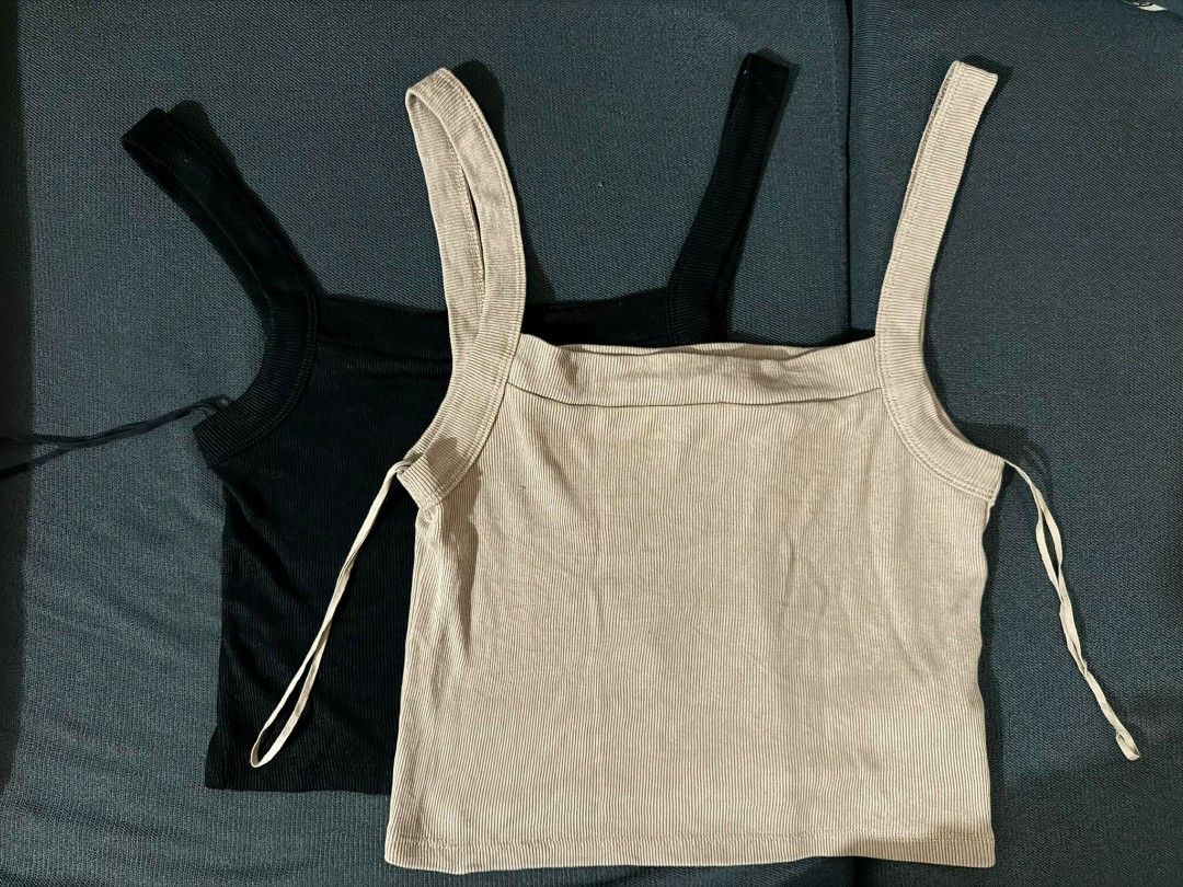 Zara Ribbed Top (Bundle) (Category: Others Tops) located in Pasig City. Submitted by itsrubyred (Listing ID 1289735263, Image 1). Description: 📌 Zara Ribbed Top (Beige & Black) with wash tag 📌 Bundle price - 300 ( 169 Each) 📌 Small on tag but can fit to Medium frame.