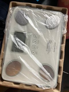 （分類：）位於 。 由 swinzz 提交（商品編號 1289955330，圖片 1）。簡介： 。