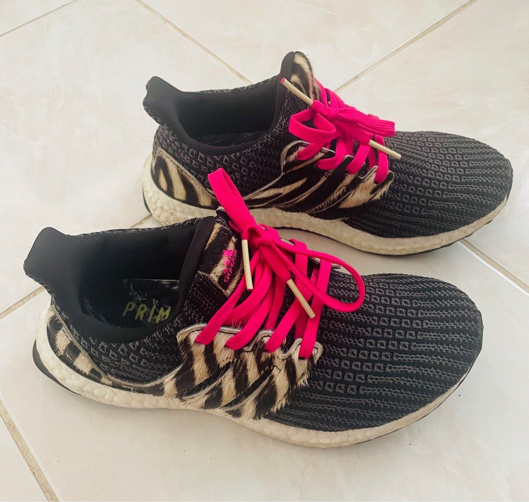 Adidas ultra 2025 boost red zebra