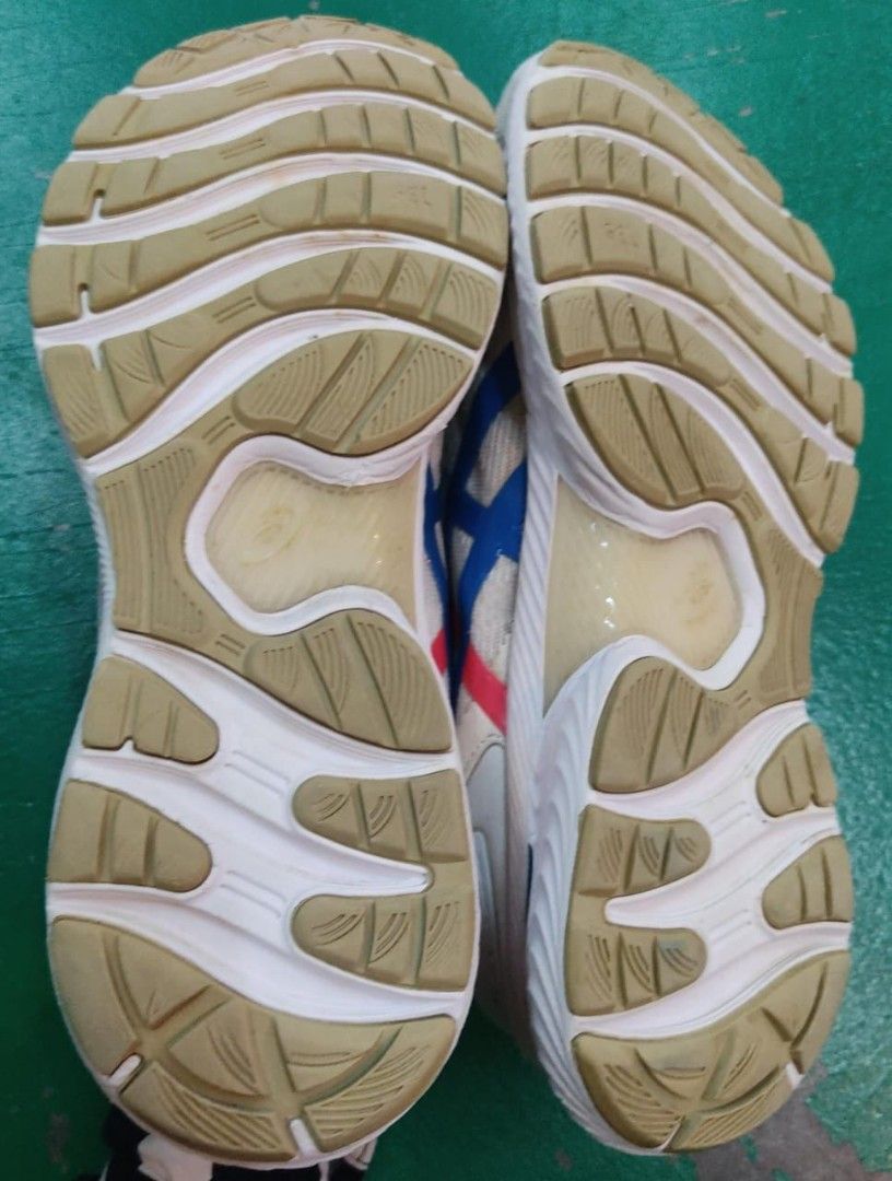 asics gel nimbus 22 Men s Fashion Footwear Sneakers on Carousell
