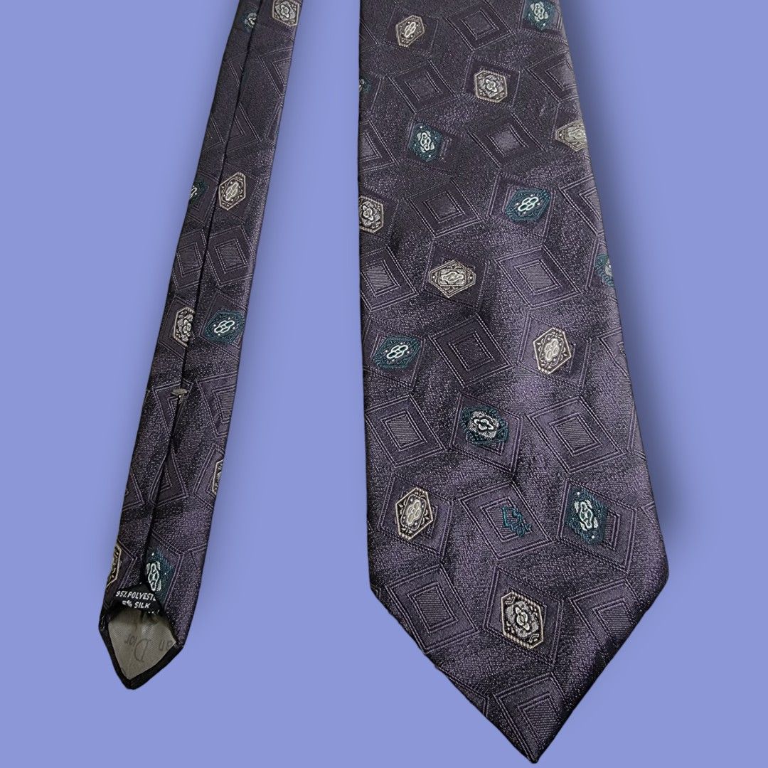 Authentic CHRISTIAN DIOR Tie (Category: Ties) located in Quezon City. Submitted by maneradesignersboutique (Listing ID 1290014106, Image 2). Description: 💯% Guaranteed Authentic * Brand: Christian dior Tie *Color: Purple printed *material: Silk *Size: L *Measurements by Inches: *L: 56 x W: 3. 6 inches *Condition: ligh used * Flaws: non -Used Inclusions: provided box * If you're buying PRE-OWNED pls manage your expectations *Lalamove/lbc after pa
