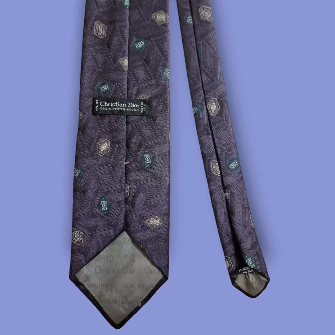 Authentic CHRISTIAN DIOR Tie (Category: Ties) located in Quezon City. Submitted by maneradesignersboutique (Listing ID 1290014106, Image 3). Description: 💯% Guaranteed Authentic * Brand: Christian dior Tie *Color: Purple printed *material: Silk *Size: L *Measurements by Inches: *L: 56 x W: 3. 6 inches *Condition: ligh used * Flaws: non -Used Inclusions: provided box * If you're buying PRE-OWNED pls manage your expectations *Lalamove/lbc after pa
