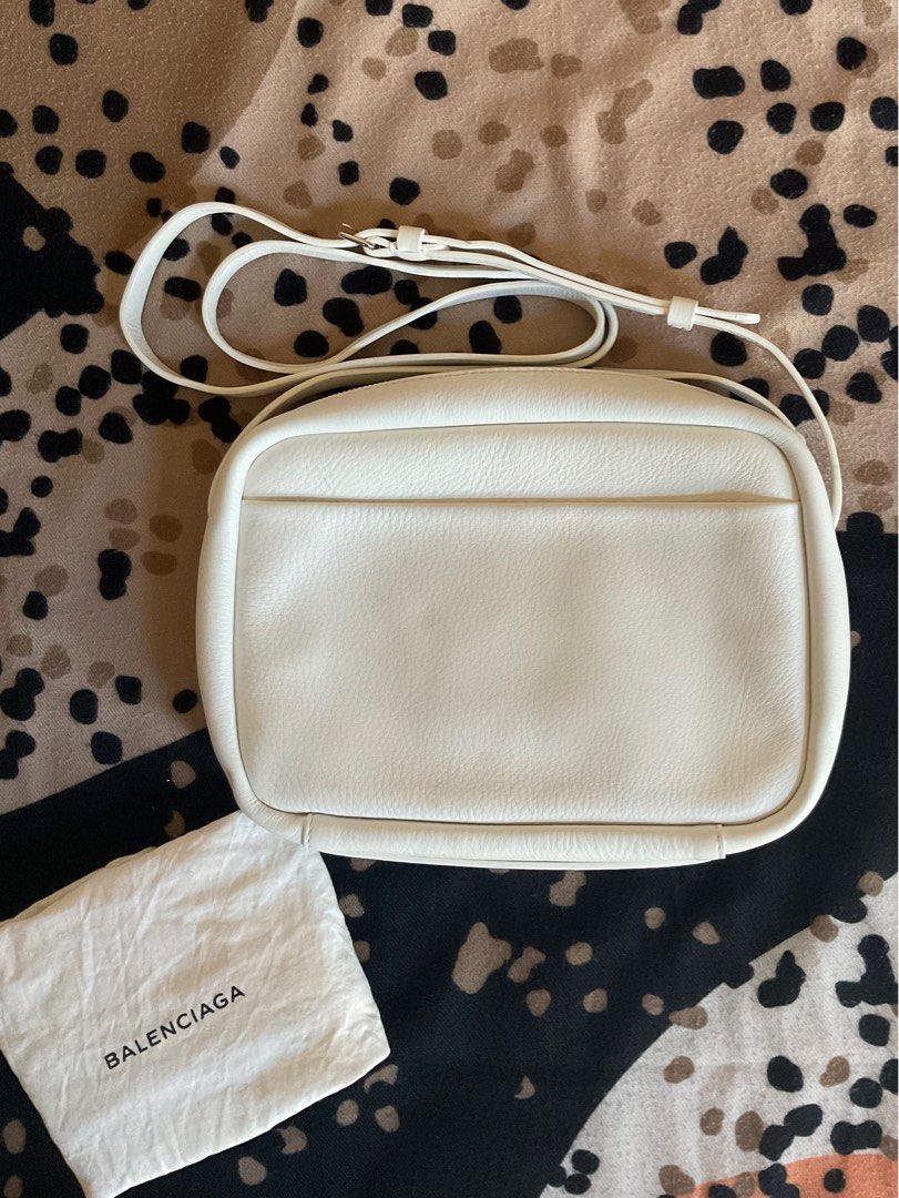 Balenciaga Camera Bag (Category: Luxury Bags & Wallets) located in Candelaria. Submitted by y_space (Listing ID 1289959378, Image 2). Description: Authentic Balenciaga Camera Bag In mint condition With Dustbag Open for layaway.