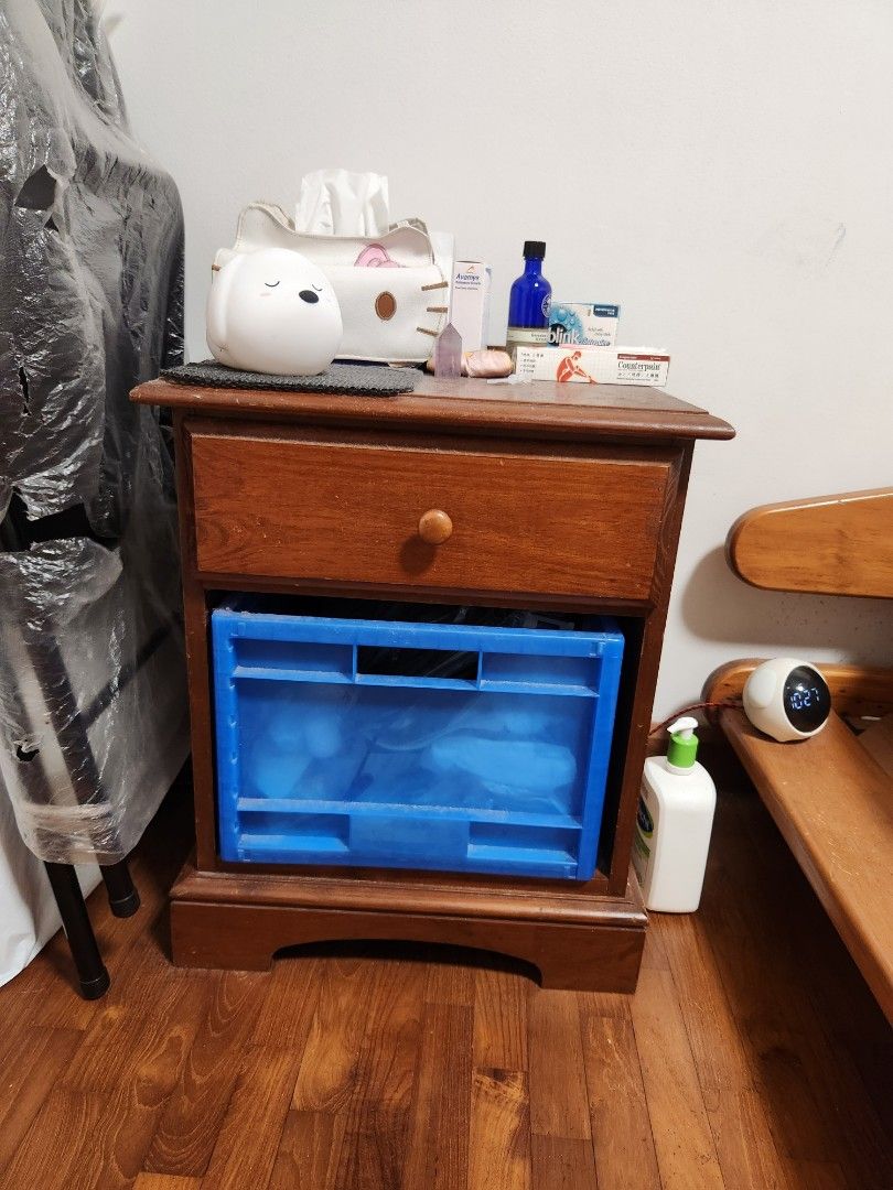 Bedside Table (Category: Tables & Sets) located in Singapore. Submitted by woodside07 (Listing ID 1290059775, Image 1). Description: self pickup from s486060 doesn't come with the blue box but you can have it if you want.