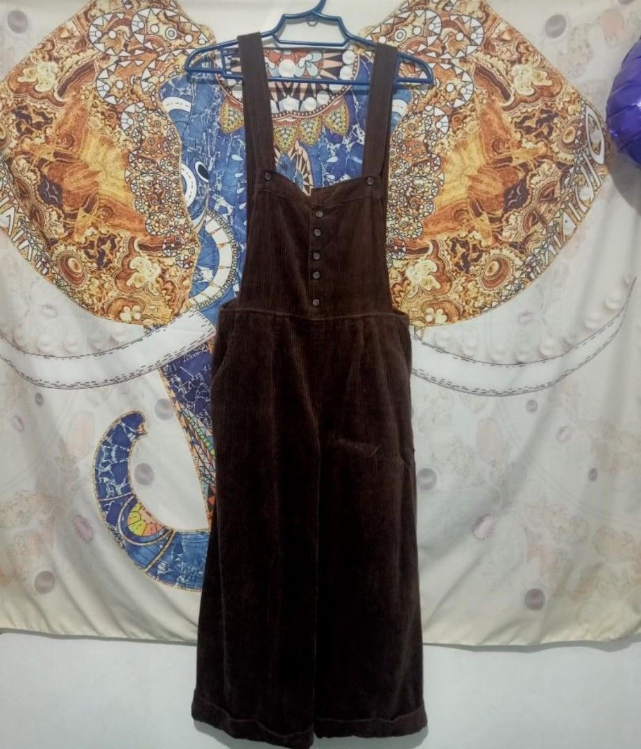 Brown Curdoroy Jumpsuit (Category: Jumpsuits) located in Bacoor. Submitted by andi2001 (Listing ID 1290059132, Image 1). Description: .