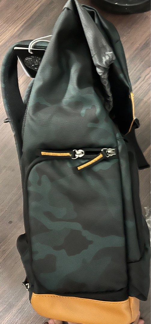 Camera backpack/bag (Category: Camera Bags & Carriers) located in Singapore. Submitted by ___yl___ (Listing ID 1289972038, Image 3). Description: Brand new camera bag, just opened from its packaging .