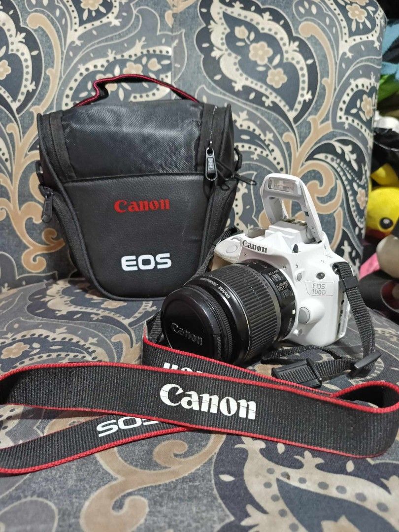 Canon 100d Touching Screen (Category: Cameras) located in Caloocan City. Submitted by mr.carlo_dslr_laptop (Listing ID 1290090181, Image 2). Description: Canon 100d DSLR camera Touchscreen 18megapixel No issue No vignet With autofocus With flash 18,000 Cash 18*000 Cash No issue We offer Cod Cop LBC +500 Ship Fee only 18,000 cash Monumento.