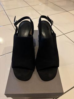 (Category: ) located in . Submitted by shaespreloved (Listing ID 1290017284, Image 1). Description: .
