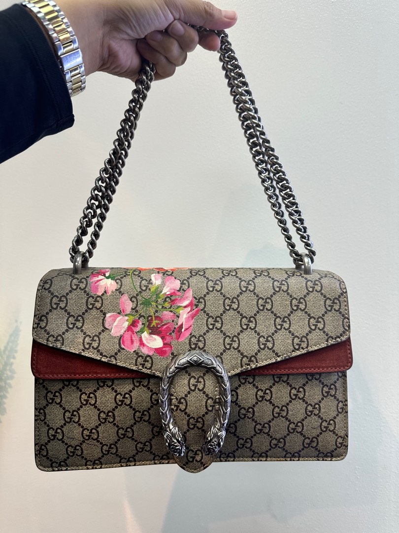 Gucci dionysus gg supreme shoulder bag deals