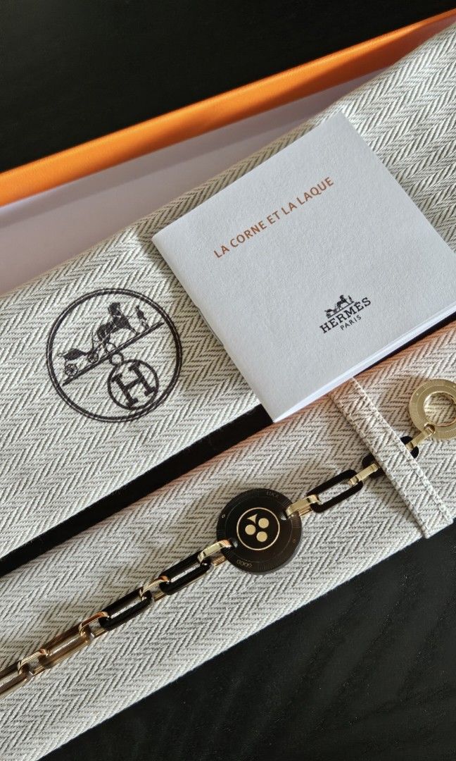 HERMES 最新作 上品ブレスレット ホーン メタル Faites Vos Jeux ホーンとメタルの上品な一品HermesFaites Vos Jeuxブレスレット