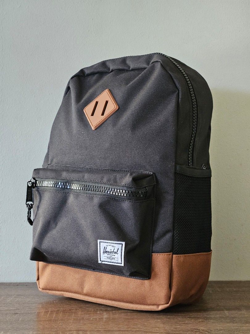 Mochila Herschel Heritage Youth Black/Saddle Brown Personalizable