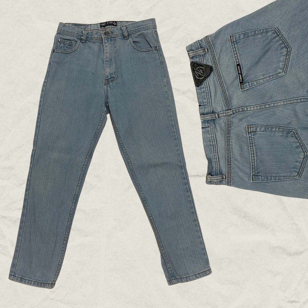 High waisted mom denim jeans (Category: Jeans) located in Angono. Submitted by stargirlk (Listing ID 1290049642, Image 1). Description: Punny Jeans on tag No issues Fits M 28-30 rfs: decluttering .