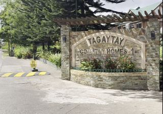 House and Lot for Sale at Country Homes Tagaytay near Taal Lake, Skyranch.