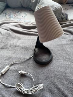 Ikea svallet table lamp