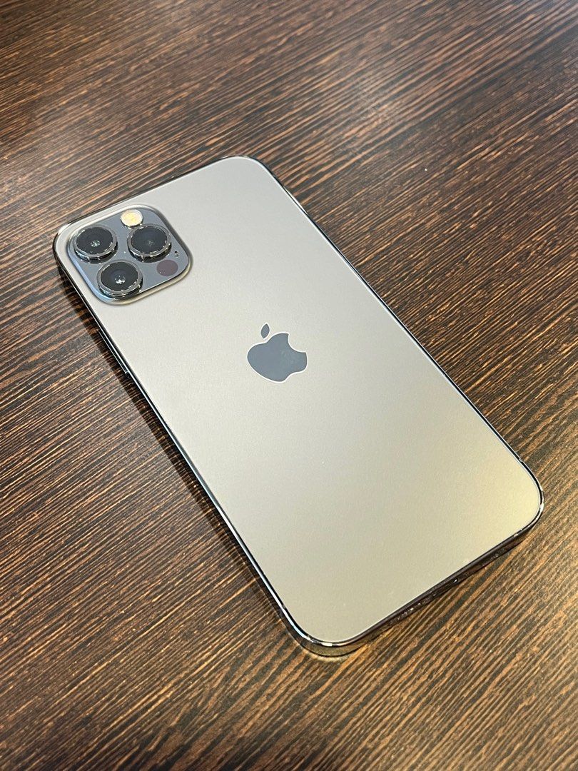 Iphone 12 Pro 256Gb (Category: iPhone 12 Series) located in Lucena. Submitted by pacmann (Listing ID 1290008751, Image 2). Description: RUSH SALE‼️Iphone 12 Pro 256GB ✅ Openline/ Factory unlock ✅Not refurbished ✅tempered glass ✅Comes with box, cord and adapter ✅2 pcs Case ✅No dents, no scratch ✅Used as 2nd phone ✅Pwede cash on pickup via LBC.