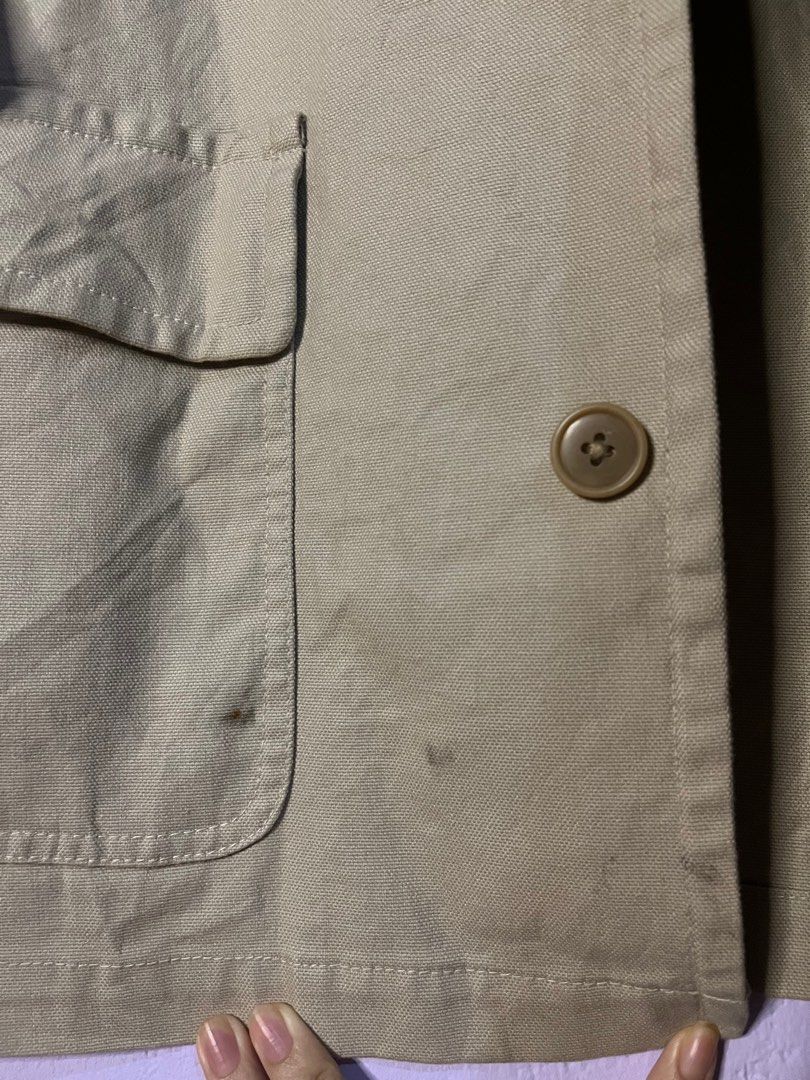 jacket (Category: Coats, Jackets and Outerwear) located in Cyberjaya. Submitted by marip0ssa (Listing ID 1290051823, Image 3). Description: outerwear jacket pit 23/31 beige colour 2 large capacity pocket any details dm.
