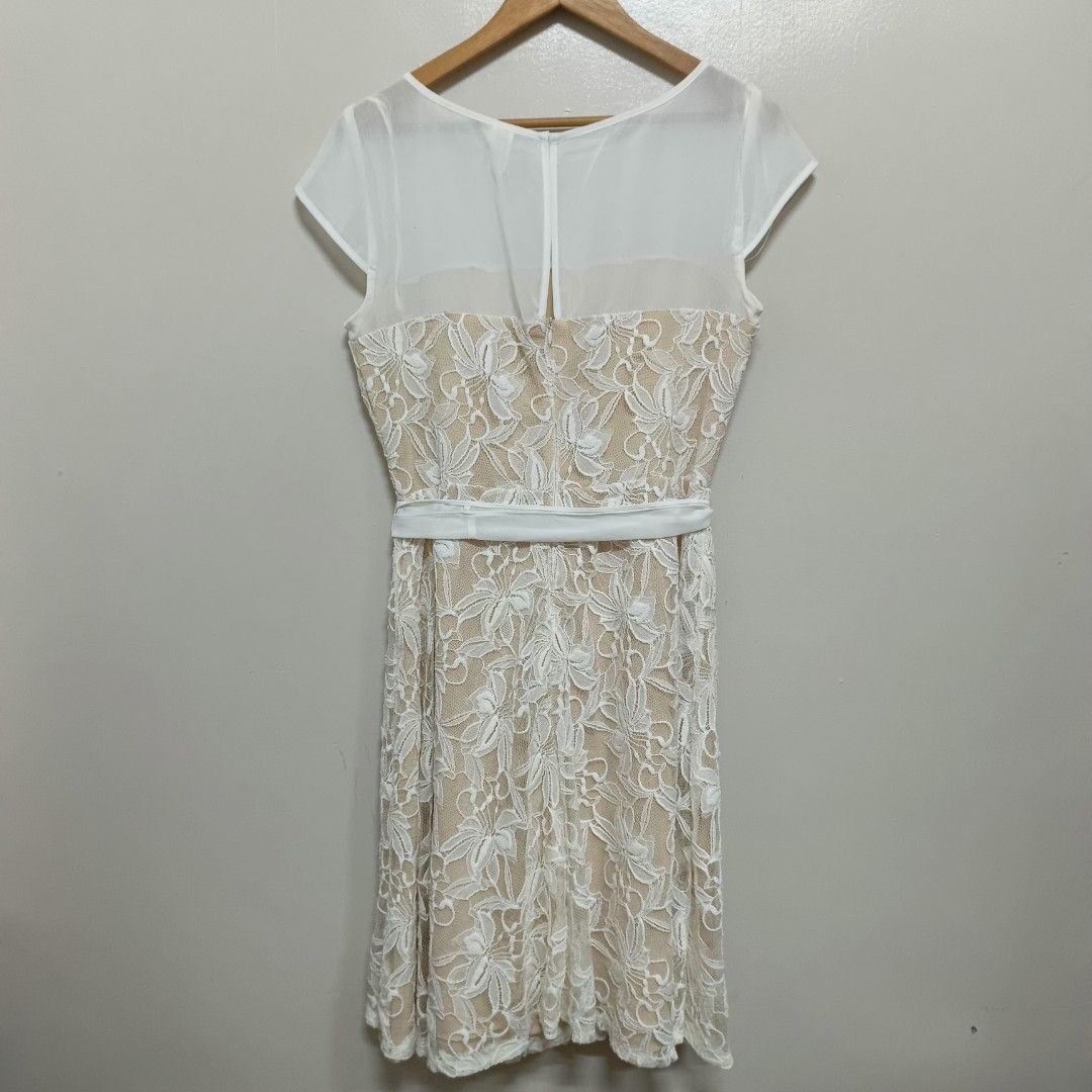 chinese dress ladies Amazon.com: Julian Taylor Women's Sleeveless Lace Detail Fit and Flare Dress,  Black/Nude, 12 : Clothing, Shoes & Jewelry
