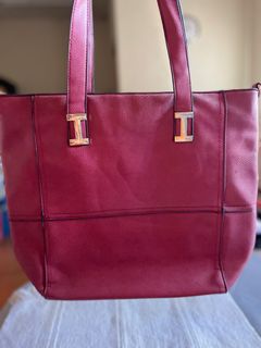 (Category: ) located in . Submitted by FromMyCloset (Listing ID 1290062988, Image 1). Description: .