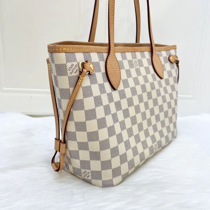 Neverfull pm 2025 pouch