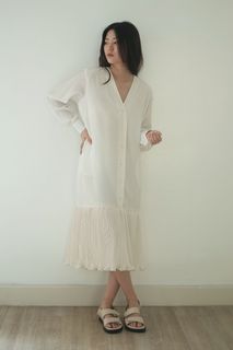 (Kategori: ) berada di . Dikirim oleh preloveddddstuff (ID iklan 1290068966, Gambar 1). Deskripsi: .