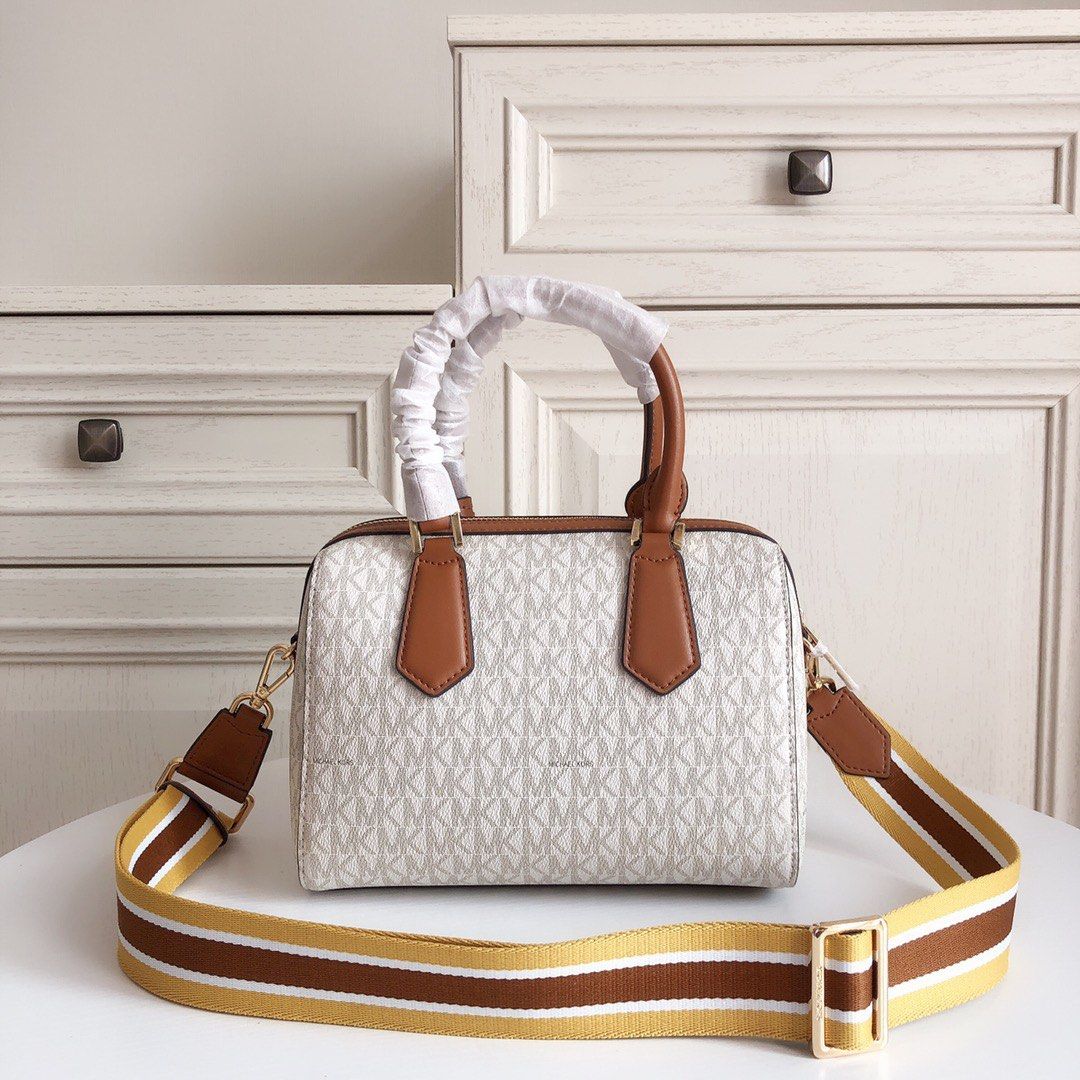 Michael Kors Sling Bag For Women White MK logo Men s Fashion