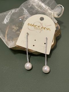 Naccara Pearl Dangling Bridal Earrings