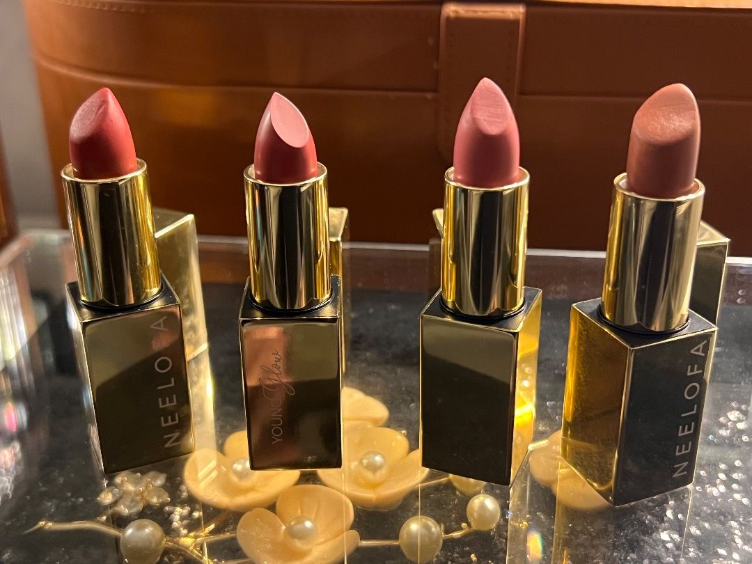 Neelofa lipstick shop