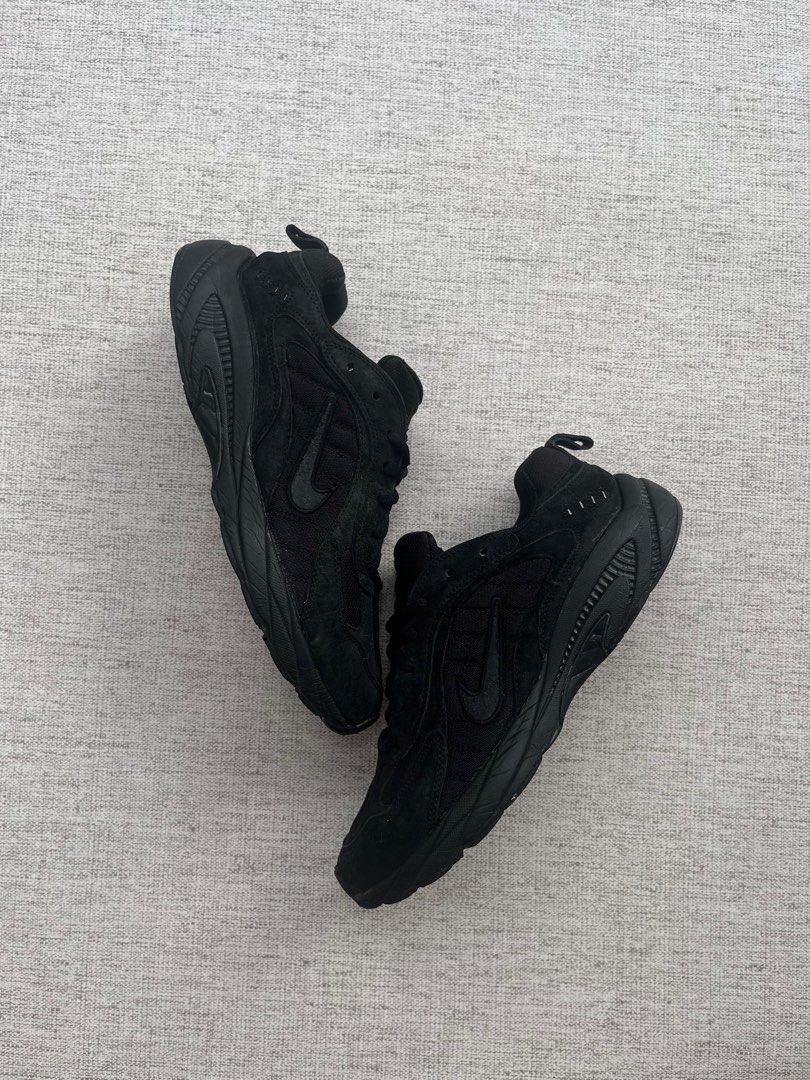 Nike internationalist triple black shop