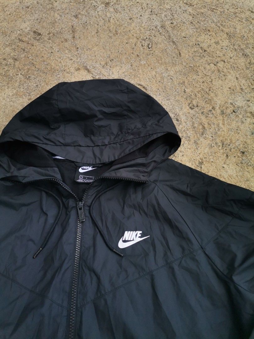 Nike triple black windbreaker new arrivals