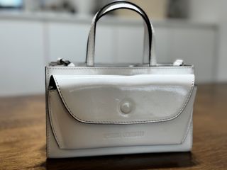 （分類：）位於 。 由 siuchu0728 提交（商品編號 1289950887，圖片 1）。簡介： 。