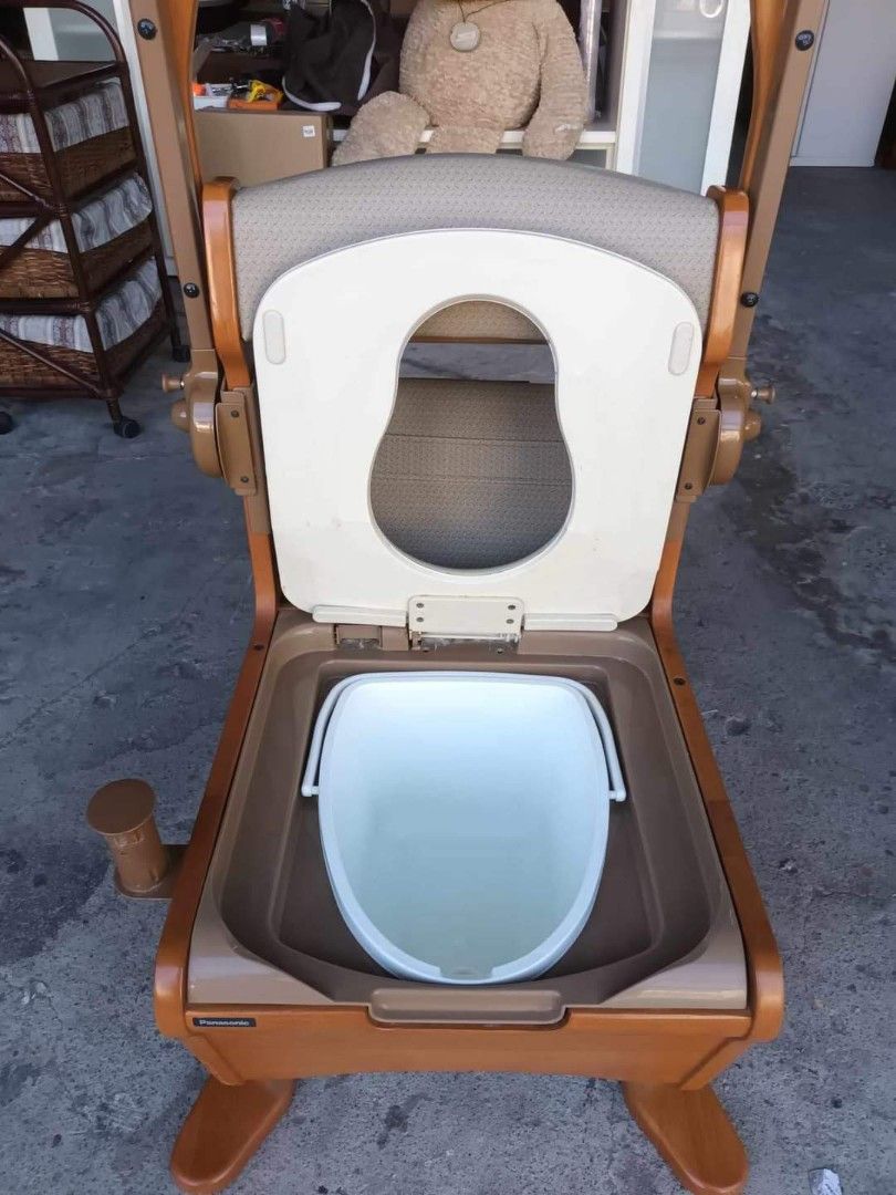 Panasonic commode chair (Category: Chairs) located in Quezon City. Submitted by matetdevis13 (Listing ID 1290009083, Image 2). Description: Panasonic commode chair / portable toilet Price : 4000 21L x 21W x 15H seat height inches Sandalan height 31 inches Solid wood In good condition Code akc 936.