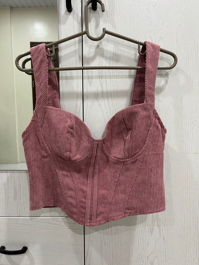 Pink Corduroy Top (Category: Sleeveless) located in Davao. Submitted by adastra.catalogue (Listing ID 1290051367, Image 1). Description: - Bought from IG shop - Never worn outside, only worn for try on - 10/10 condition - Best fits C cup and up (kinulangan sa blessings kaya decided to sell 😅).