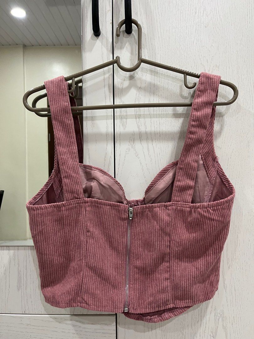 Pink Corduroy Top (Category: Sleeveless) located in Davao. Submitted by adastra.catalogue (Listing ID 1290051367, Image 2). Description: - Bought from IG shop - Never worn outside, only worn for try on - 10/10 condition - Best fits C cup and up (kinulangan sa blessings kaya decided to sell 😅).