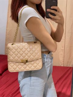 (Category: ) located in . Submitted by declutter.shoplala (Listing ID 1290041641, Image 1). Description: .
