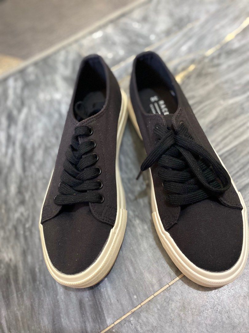 Race deals marine sneakers