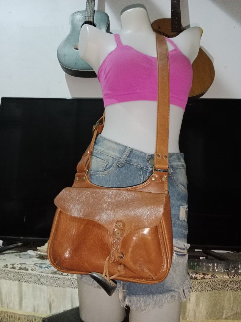 Vintage coach courier bag discount