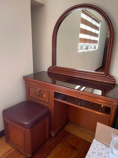 Solid Wood Dresser with Mirror and Ottoman