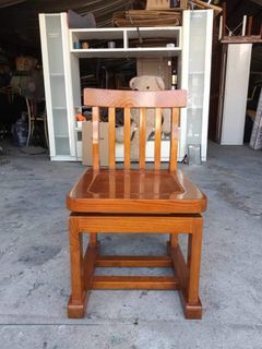 Solid wood swivel chair