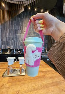Starbucks pink cat cup carrier